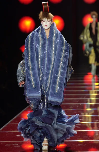 Look 28